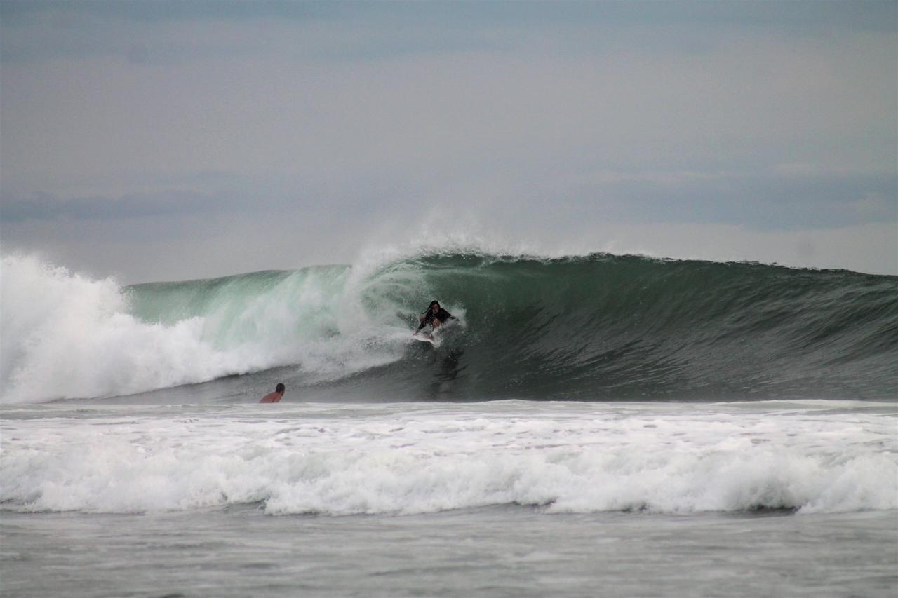 99 Surf Lodge *